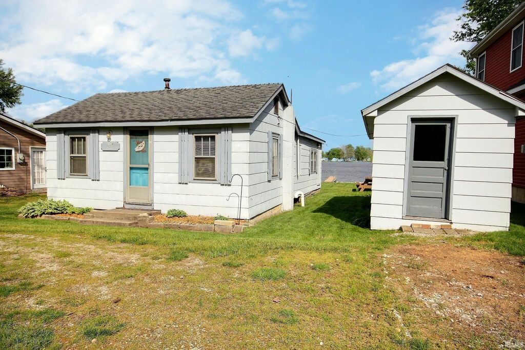 Photo of 4233 W 500 S-57, Albion, IN 46701 (MLS # 202618909)