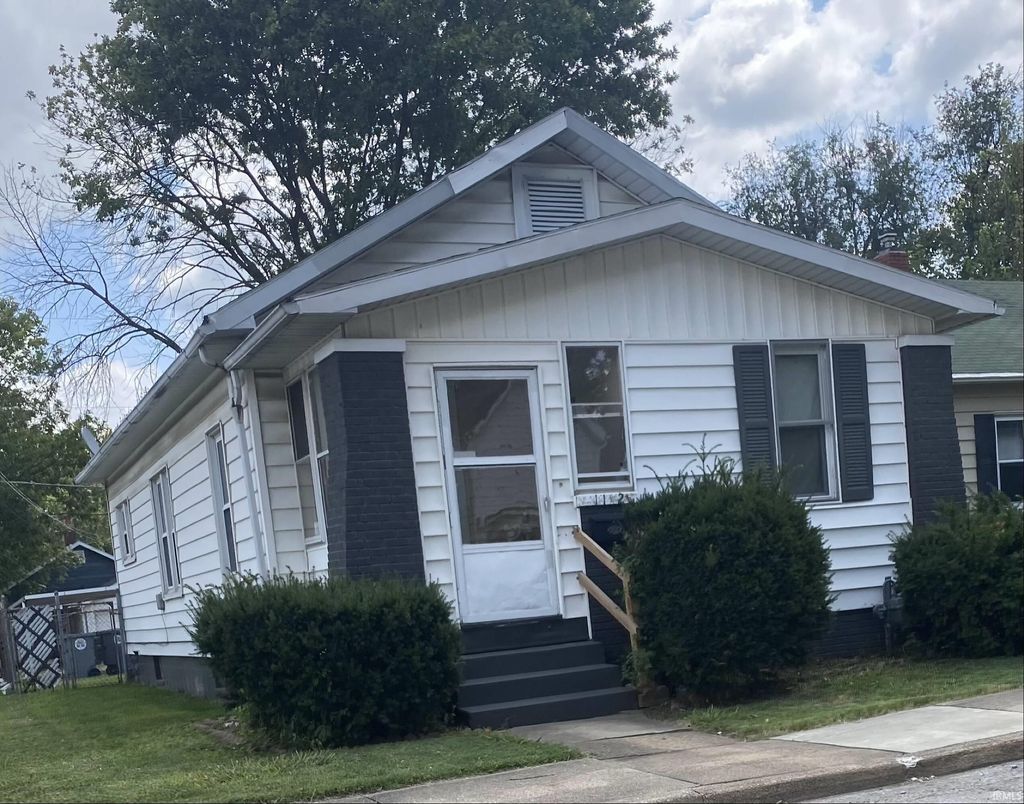 Photo of 1112 S Harlan Avenue, Evansville, IN 47714 (MLS # 202541502)