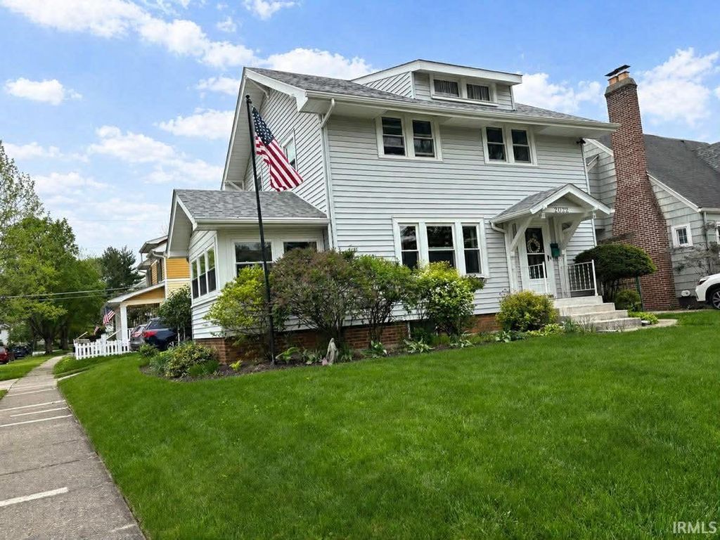 Photo of 2022 Lawndale Drive, Fort Wayne, IN 46805 (MLS # 202615407)