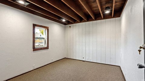 Tiny photo for 600 E Markland Avenue, Kokomo, IN 46902 (MLS # 202542849)