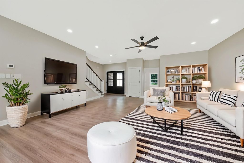 Photo of 19014 Amherst Lane, Evansville, IN 47725 (MLS # 202546836)