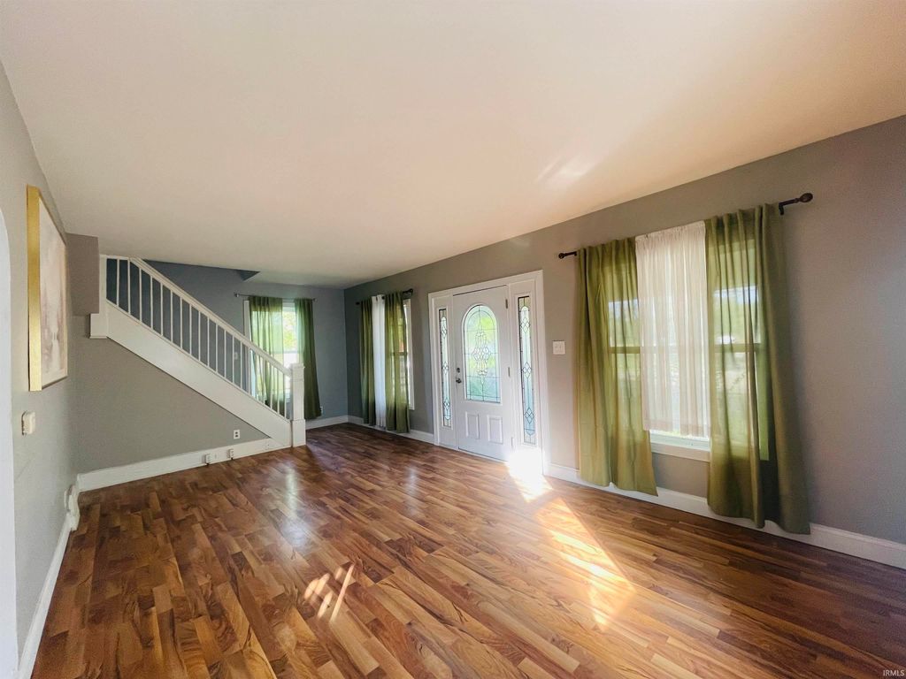 Photo of 1024 E Beardsley Avenue, Elkhart, IN 46514 (MLS # 202619775)
