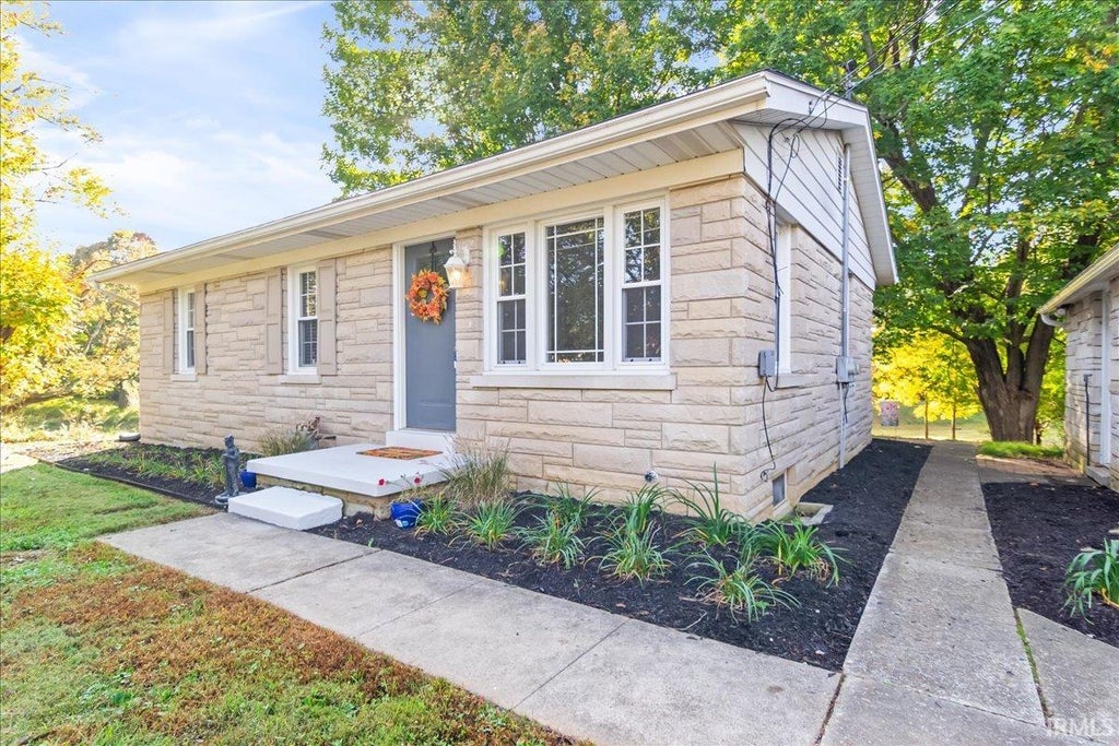 Photo of 801 Sharon Road, Newburgh, IN 47630 (MLS # 202644510)
