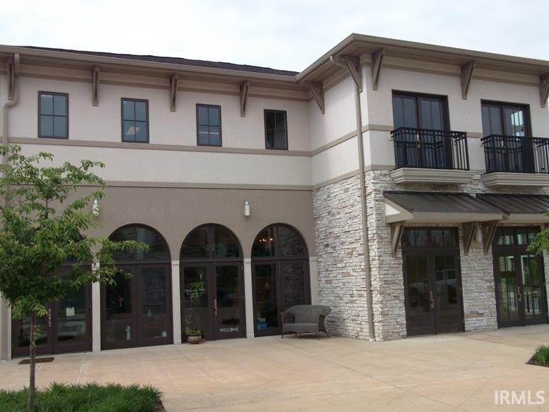 Photo of 1569 S Piazza Drive, Bloomington, IN 47401 (MLS # 202633145)