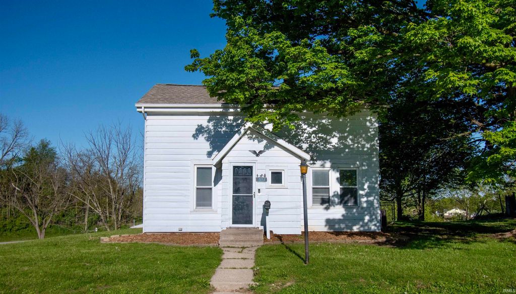 Photo of 303 Cherry Street, Albion, IN 46701 (MLS # 202617403)