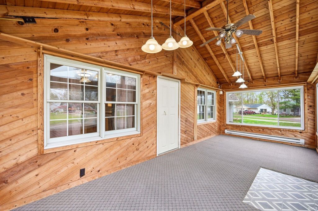 Photo of 605 N Main Street, Gaston, IN 47342 (MLS # 202612690)