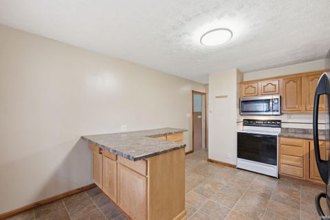 Tiny photo for 605 N Main Street, Gaston, IN 47342 (MLS # 202612690)