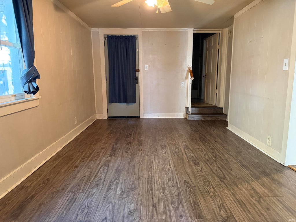Photo of 1521 E Lincolnway Way, Mishawaka, IN 46544 (MLS # 202640356)