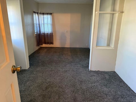 Tiny photo for 1521 E Lincolnway Way, Mishawaka, IN 46544 (MLS # 202640356)