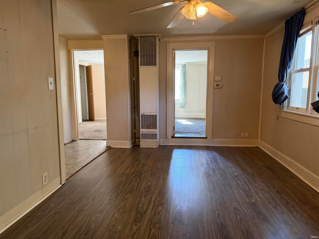 Photo of 1521 E Lincolnway Way, Mishawaka, IN 46544 (MLS # 202640356)
