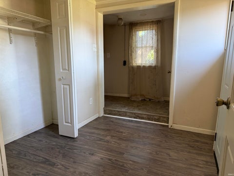 Tiny photo for 1521 E Lincolnway Way, Mishawaka, IN 46544 (MLS # 202640356)