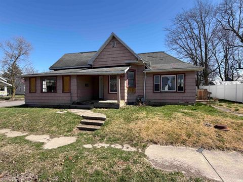 Photo of 201 S D Street, Marion, IN 46952 (MLS # 202608370)