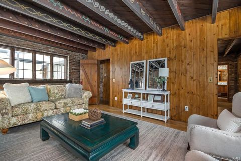Tiny photo for 522 Napoleon Street, South Bend, IN 46617 (MLS # 202607157)