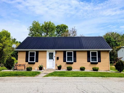 Photo of 10920 Washington Street, Zanesville, IN 46799 (MLS # 202617838)