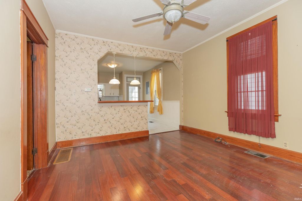 Photo of 721 Reis Avenue, Evansville, IN 47711 (MLS # 202608679)