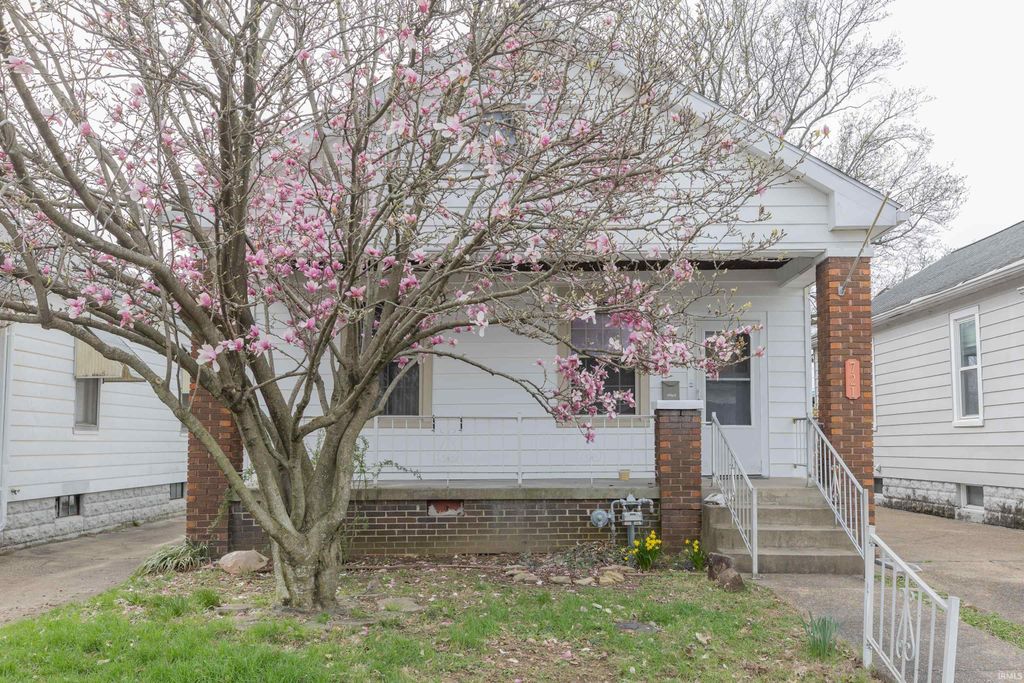 Photo of 721 Reis Avenue, Evansville, IN 47711 (MLS # 202608679)