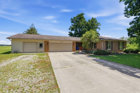 Tiny photo for 10496 N 200 W Road, Decatur, IN 46733 (MLS # 202625438)