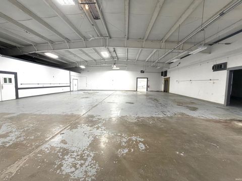 Tiny photo for 604 E Albany Drive, Kokomo, IN 46902 (MLS # 202611959)