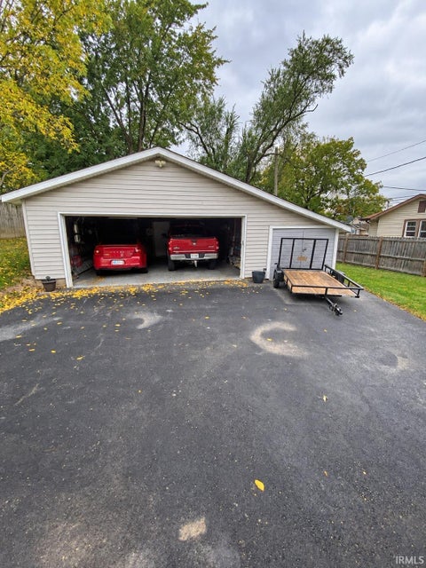 Tiny photo for 1107 S Webster Street, Kokomo, IN 46902 (MLS # 202643615)