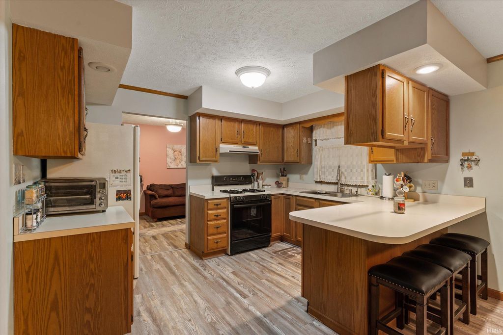 Photo of 54921 Luan Drive, Osceola, IN 46561 (MLS # 202546695)