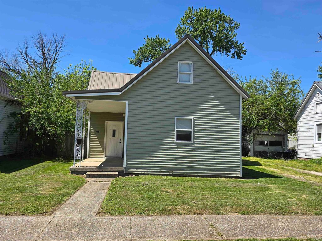 Photo of 715 S Stormont Street, Princeton, IN 47670 (MLS # 202614122)