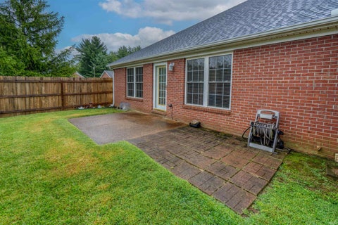 Tiny photo for 3014 Crescendo Court, Evansville, IN 47725 (MLS # 202637980)