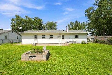 Tiny photo for 8312 Santa Fe Trail, Fort Wayne, IN 46815 (MLS # 202634368)