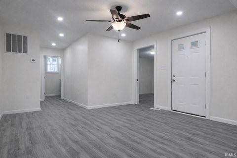 Tiny photo for 311 E Broadway Street, Kokomo, IN 46901 (MLS # 202607392)