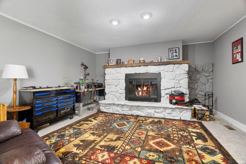 Tiny photo for 2144 S County Rd 1300 E, Frankfort, IN 46041 (MLS # 202625135)