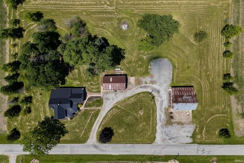 Tiny photo for 2144 S County Rd 1300 E, Frankfort, IN 46041 (MLS # 202625135)