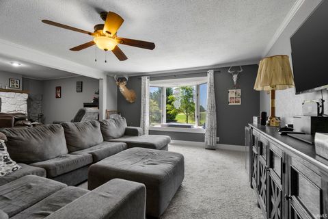 Tiny photo for 2144 S County Rd 1300 E, Frankfort, IN 46041 (MLS # 202625135)