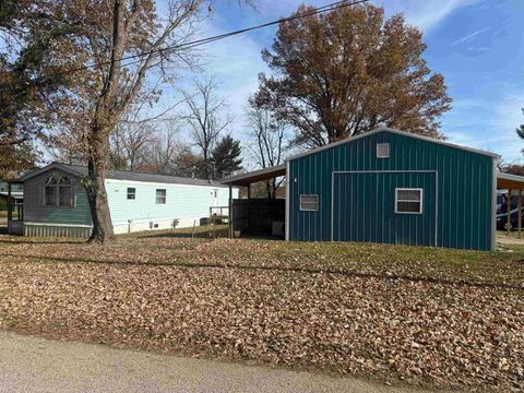 Photo of 803 & 805 REASON Avenue #INCLUDES 111 TRUELOV, Loogootee, IN 47553 (MLS # 202546179)