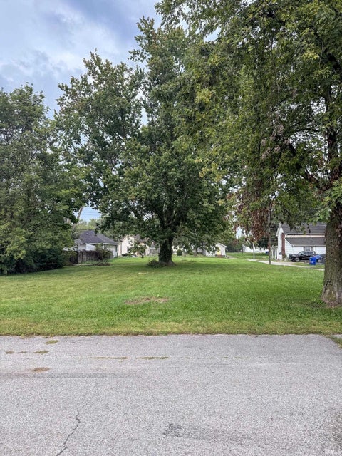Photo of E Maple Street, Kokomo, IN 46901 (MLS # 202638040)