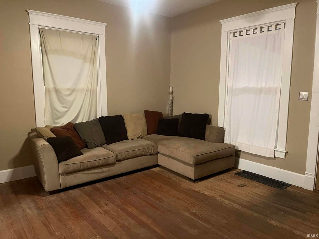 Photo of 1716 15th St St, Bedford, IN 47421 (MLS # 202548812)