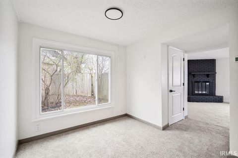 Tiny photo for 1021 Columbus Boulevard, Kokomo, IN 46901 (MLS # 202610486)