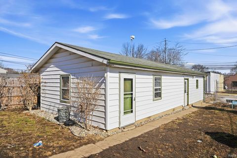 Tiny photo for 1607 N 13th Street, Lafayette, IN 47904 (MLS # 202604790)