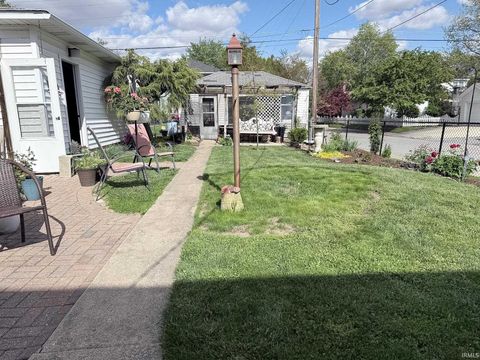 Tiny photo for 1422 W Carter Street, Kokomo, IN 46901 (MLS # 202616304)