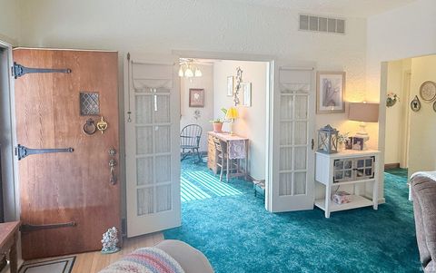 Tiny photo for 1422 W Carter Street, Kokomo, IN 46901 (MLS # 202616304)