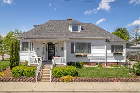 Photo of 1422 W Carter Street, Kokomo, IN 46901 (MLS # 202616304)