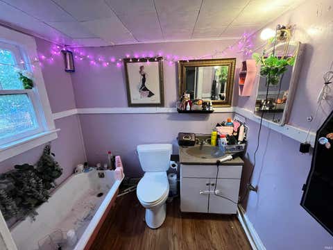 Tiny photo for 1318 E Broadway, Logansport, IN 46947 (MLS # 202628667)
