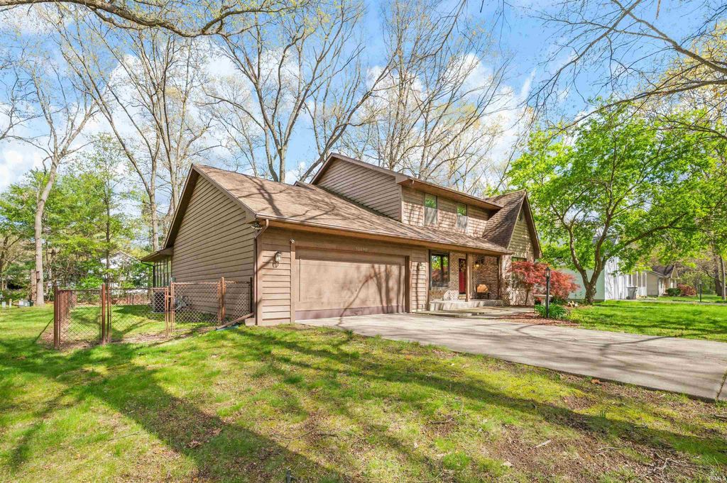 Photo of 50690 Little John Lane, Granger, IN 46530 (MLS # 202616260)