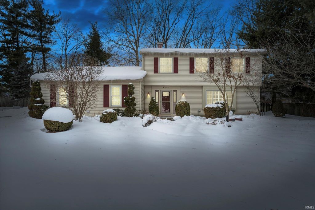 Photo of 6233 Regent Court, South Bend, IN 46614 (MLS # 202604011)