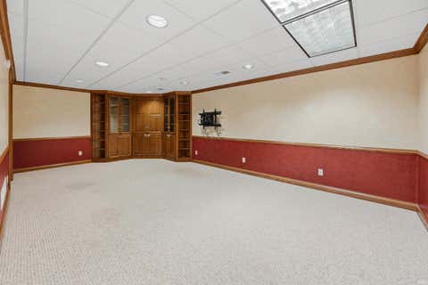 Tiny photo for 322 E 24th Street, Ferdinand, IN 47532 (MLS # 202635229)