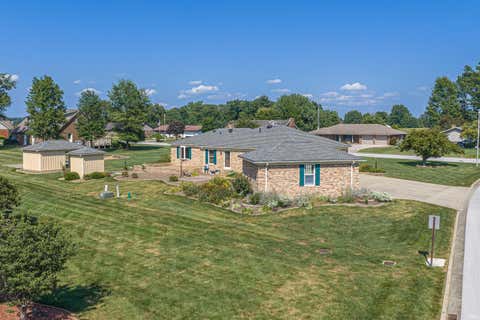 Tiny photo for 322 E 24th Street, Ferdinand, IN 47532 (MLS # 202635229)