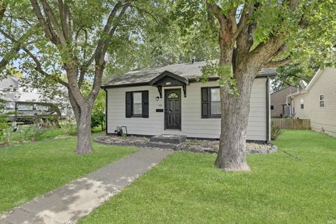 Photo of 115 N Woods Avenue, Evansville, IN 47712 (MLS # 202542834)
