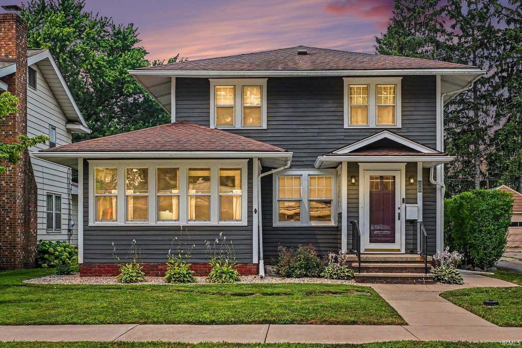 Photo of 145 Crescent Street, Elkhart, IN 46516 (MLS # 202628761)