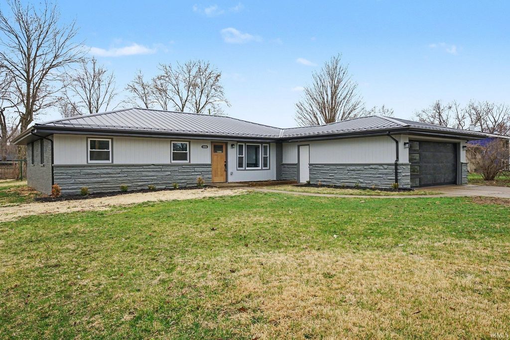 Photo of 28880 County Road 16, Elkhart, IN 46516 (MLS # 202608082)