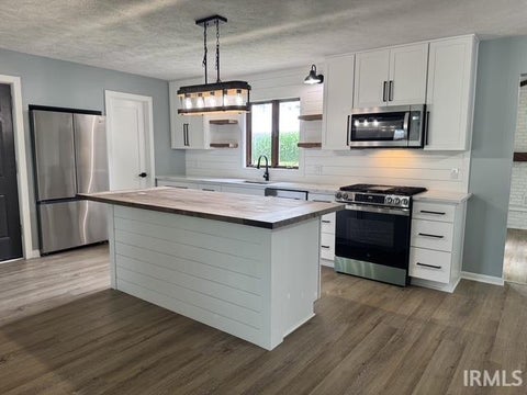 Tiny photo for 2283 W Maple Drive, Peru, IN 46970 (MLS # 202638612)