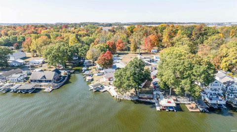 Tiny photo for 2222 S RUNWAY Court, Monticello, IN 47960 (MLS # 202611349)