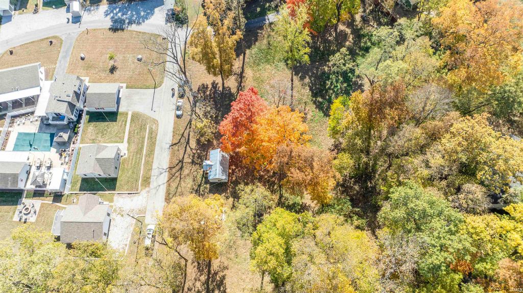 Photo of 2222 S RUNWAY Court, Monticello, IN 47960 (MLS # 202611349)